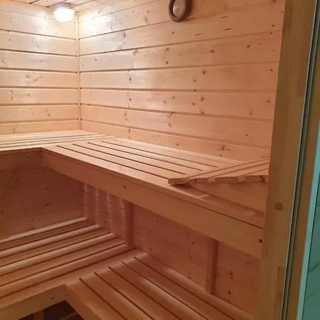 シャレー W Gorach ルバフカ